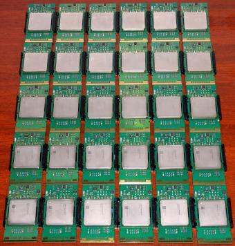30x Intel Itanium 2 Server CPUs 1.6GHz 9MB L3-Cache sSpec: SL87H (Madison 9M) Malay 2003