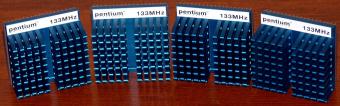 4x Intel Pentium 133MHz CPUs sSpec: SK106/SSS iPP inkl. blauer Kühlkörper