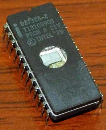 Intel D2732A-2 EPROM 1979