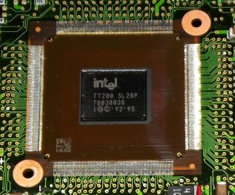 Intel Mobile Pentium MMX 200MHz CPU, sSpec: SL28P (Tillamook) aus IBM ThinkPad 560X Laptop 1997