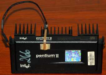 Intel Pentium II MMX 266MHz CPU sSpec: SL2HC