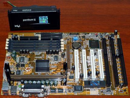 Gigabyte GA-686BX Mainboard, Intel Pentium II 300MHz CPU sSpec: SL2QC, Award Bios 1998
