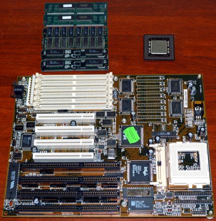 Giga-Byte Technology Co. Ltd. GA-586ATE Mainboard, Intel Pentium-S 200MHz CPU sSpec: SY045 VSU, 106MB RAM, Triton i430FX, Award Bios 1995