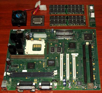 Siemens S26361-D G0134 mit Intel Pentium 200 MMX CPU, 128MB Siemens RAM, 512kb Cache Coast-Modul, Matrox MGA 1064SG-H On-Board Grafik, Crystal Sound, Cooler Master Lüfter, Sockel 7, Phoenix Bios 1997