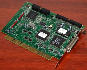 Adaptec AHA-2742A SCSI-Controller, AIC-701, Intel N82077SL,  FCC-ID: FGT2742T, EISA-Bus 1993