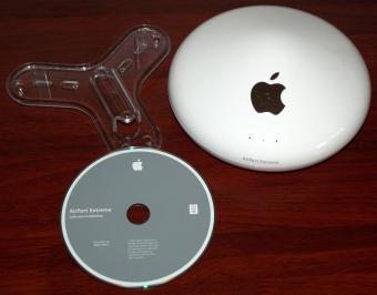 Apple AirPort Extreme Base Station (Snow White) 2003